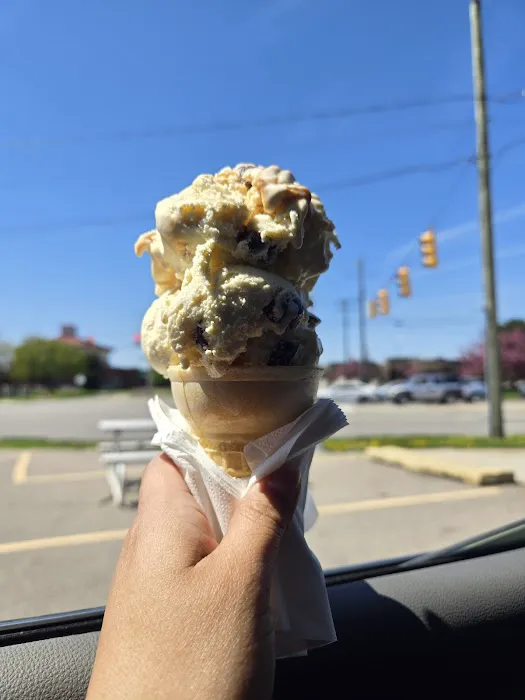 Fudgy's Ice Cream Picture 1