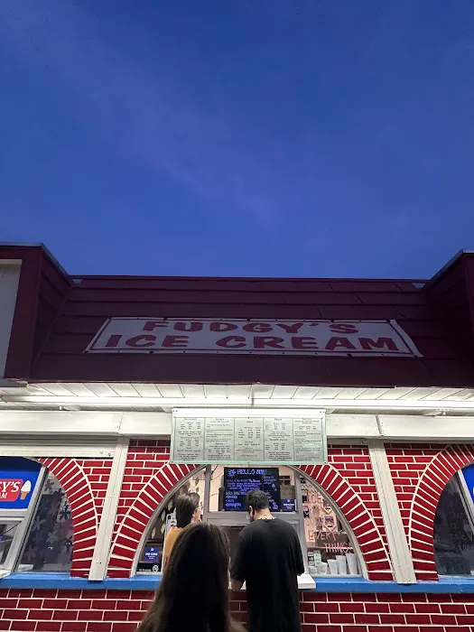 Fudgy's Ice Cream Picture 2