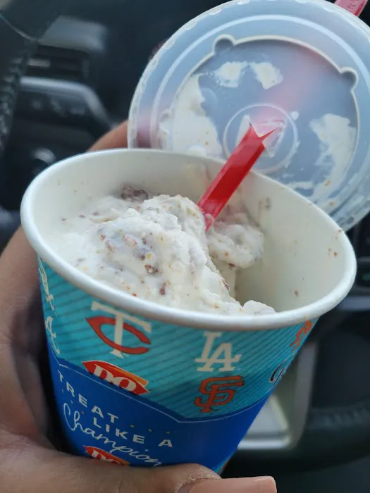 Dairy Queen Store Picture 2