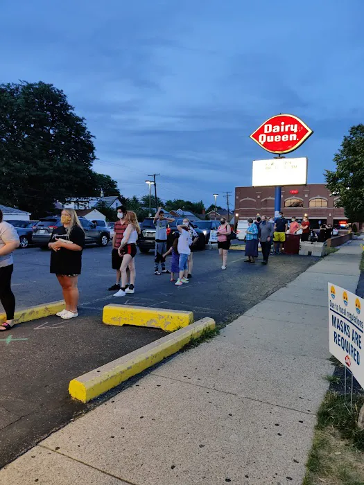 Dairy Queen Store Picture 3