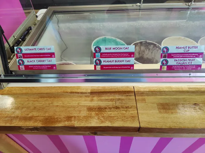 Bliss Ice Cream Picture 9