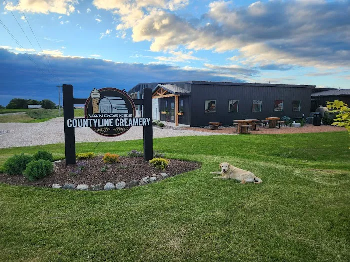 Vandoske's Countyline Creamery Picture 3