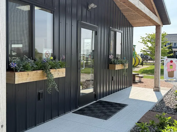 Vandoske's Countyline Creamery Picture 6