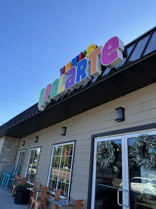Yeni's Palarte Mexican Ice Cream Picture 3