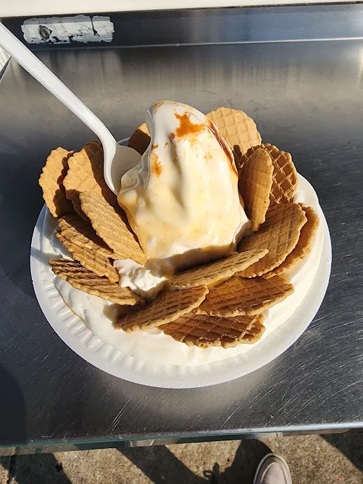 Emo's Dairy Mart Picture 3