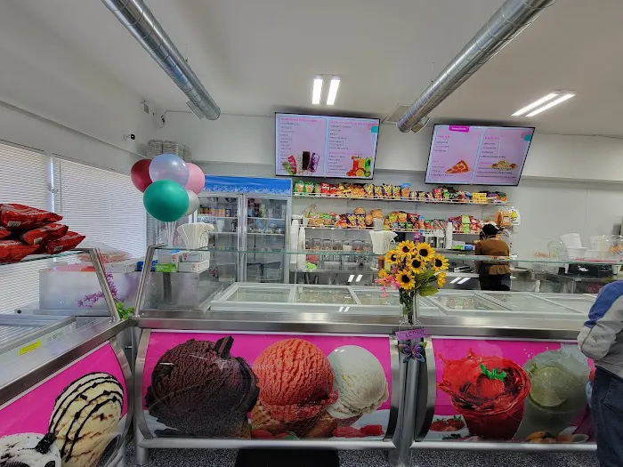 Pablo's Ice Cream House Picture 2