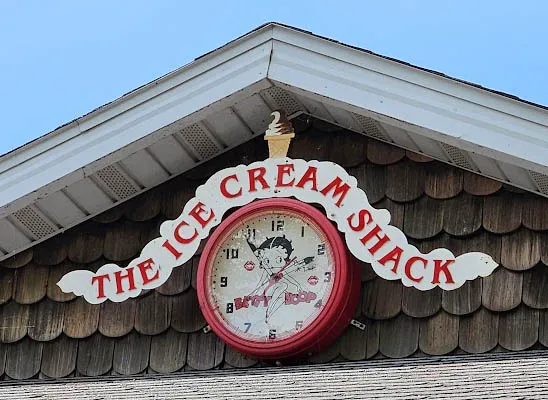 Ice Cream Shack Picture 1