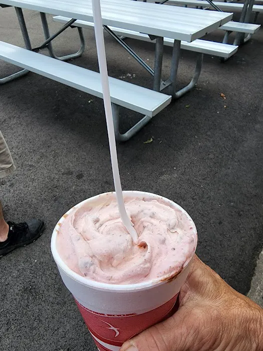Ernie’s Dairy Dream Picture 8
