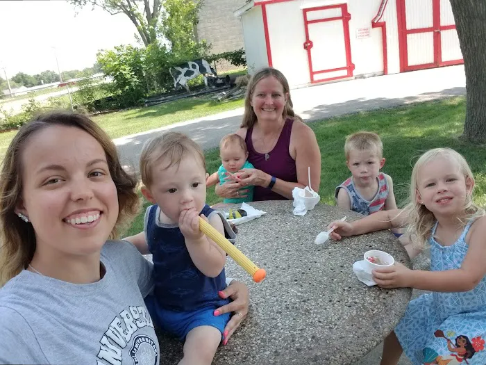 Ice Cream Shack of Sunnyland Picture 10