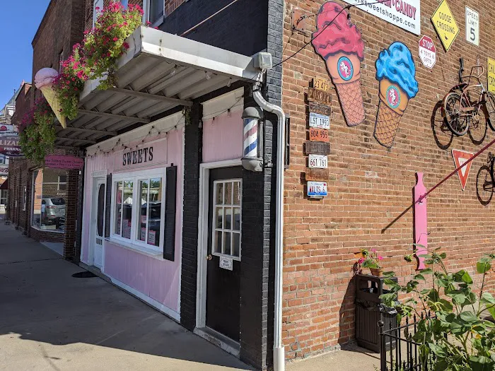 Three Sisters Sweet Shoppe Picture 3