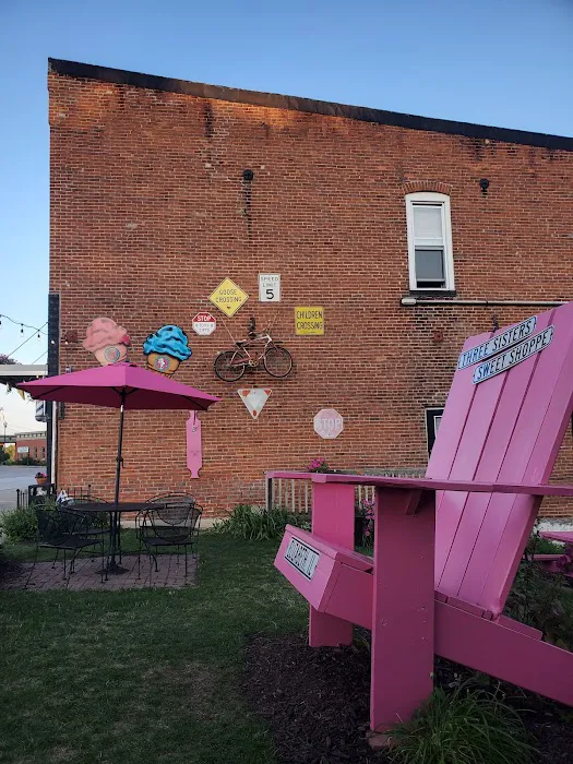 Three Sisters Sweet Shoppe Picture 1