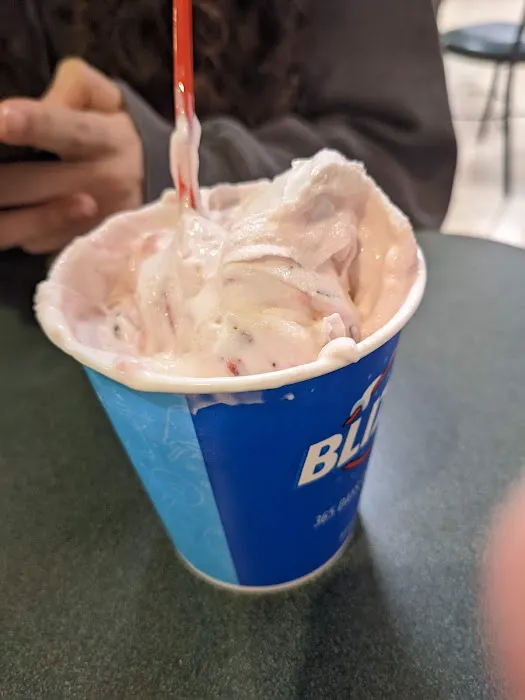 Dairy Queen (Treat) Picture 7