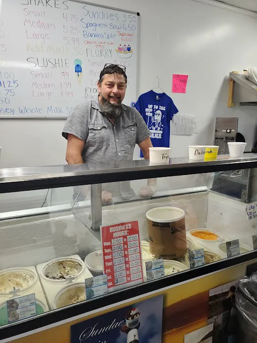 Up To The Corner Ice Cream Shop Picture 9