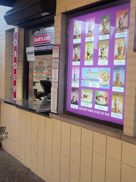 Uncle Ray's Dairyland Picture 4
