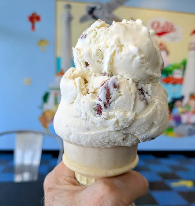 Toft's Ice Cream Parlor Picture 7