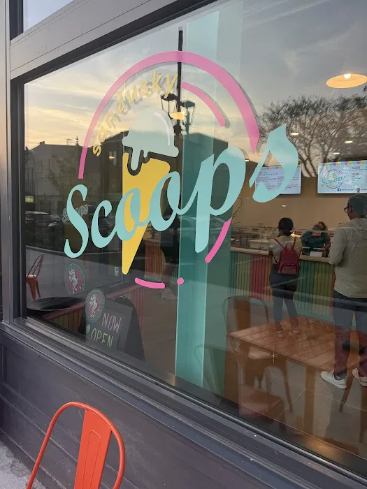 Sandusky Scoops Picture 8