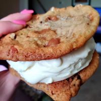 Whit's Frozen Custard ico