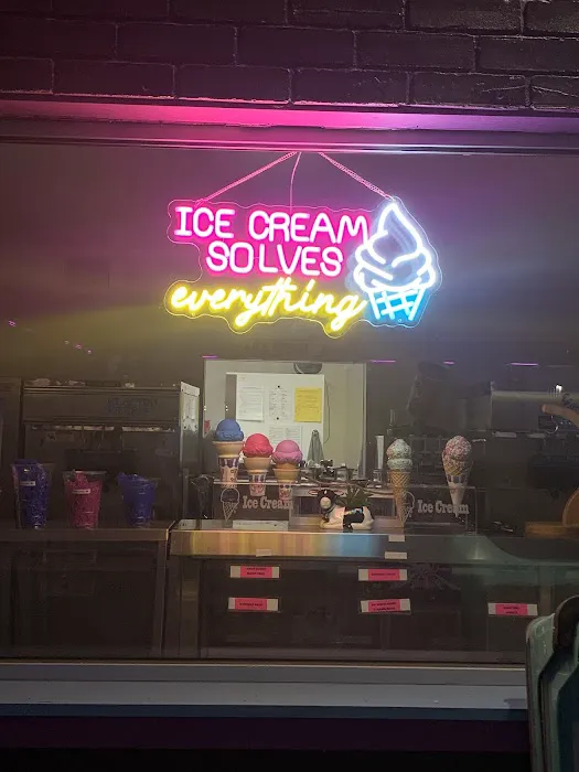 Scoops Frozen Treats Picture 2