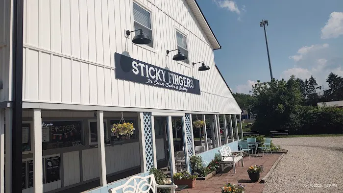 Sticky Fingers Ice Cream Parlor Picture 2