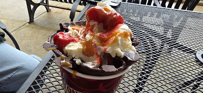 Cold Stone Creamery Picture 1