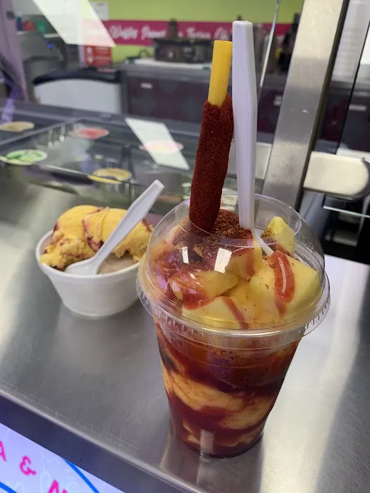 Dulce Vida Ice Cream - Paleteria & Heladeria Picture 4