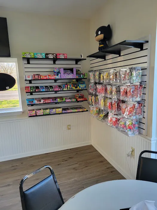 Strawser’s Ice Cream, Pop & Candy Shop Picture 3