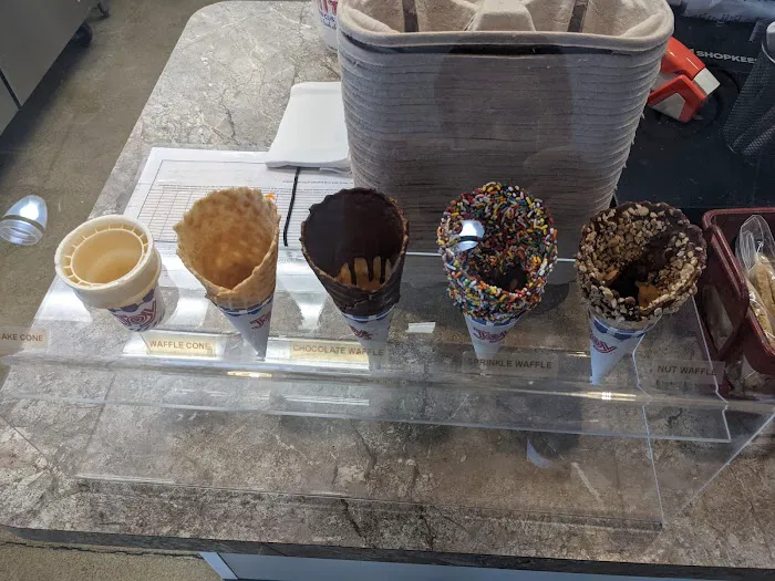 Whit's Frozen Custard of Washington Court House Picture 6