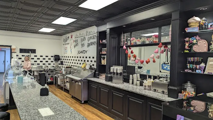Main Street Creamery Picture 9