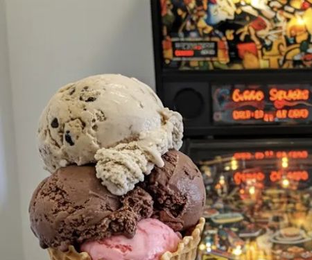 Barb & Roy's Ice Cream & Treats