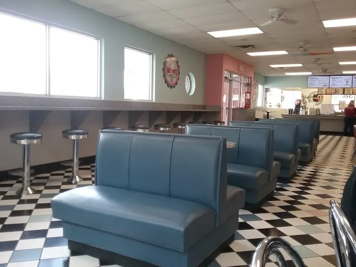 Igloo Frozen Custard Picture 5