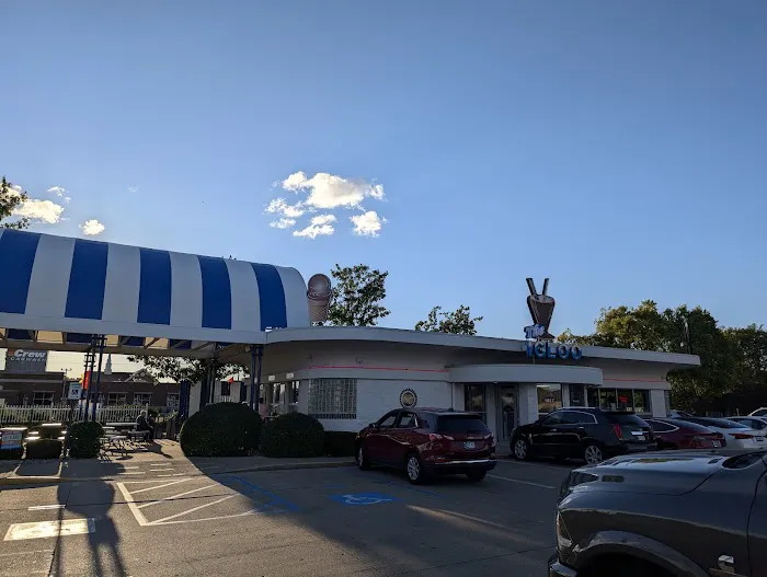 Igloo Frozen Custard Picture 5