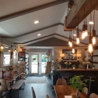 Dobbie's Our Town Ice Cream and More ico