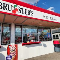 Bruster's Real Ice Cream ico