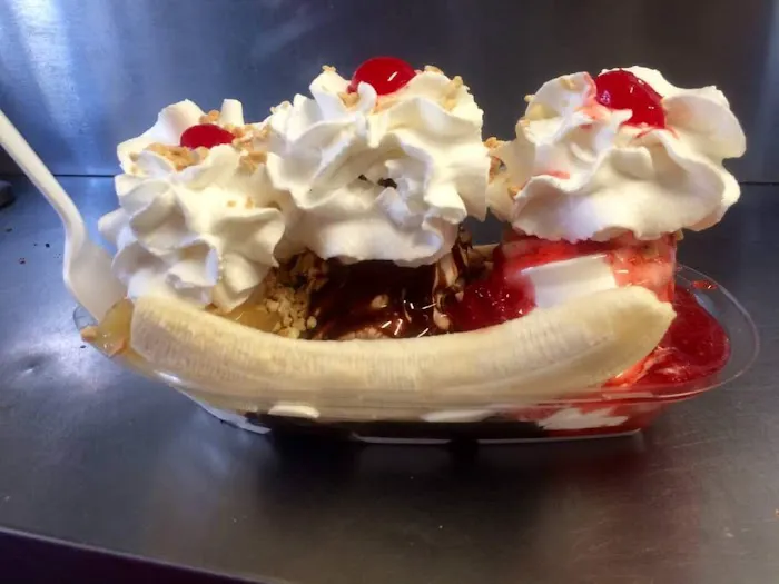 Mt. Healthy Dairy Bar Picture 3