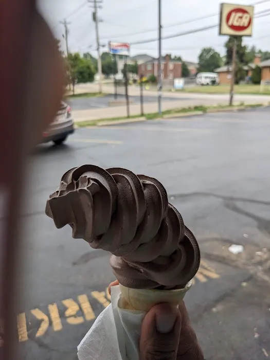 Gold Top Dairy Bar Picture 5