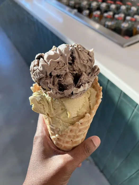Gold Spoon Creamery - Ice Cream & Coffee Picture 7