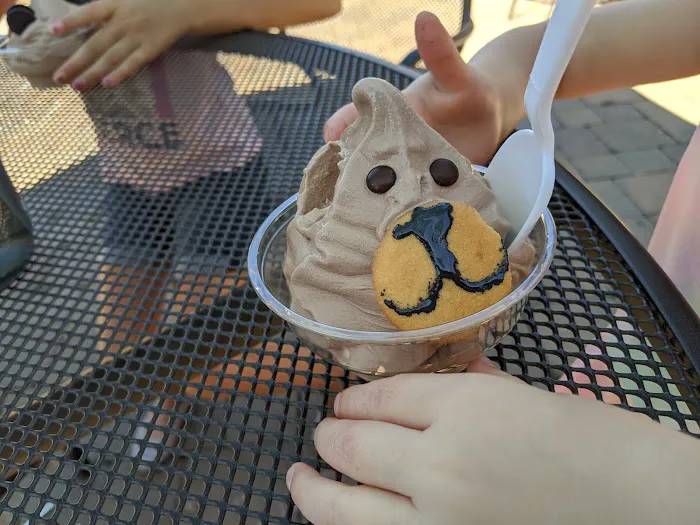 Walker Bros. Ice Cream Picture 9