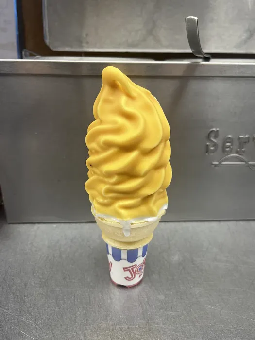 Taylor Queen Ice Cream Shop Picture 5