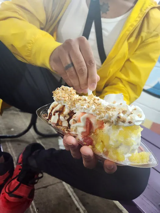 Toms House of Sundaes Picture 5