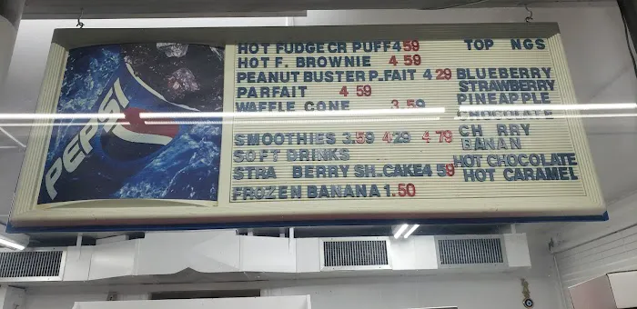 Toms House of Sundaes Picture 8
