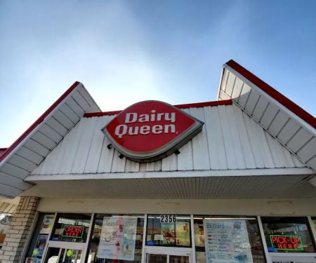 Dairy Queen (Treat) Store