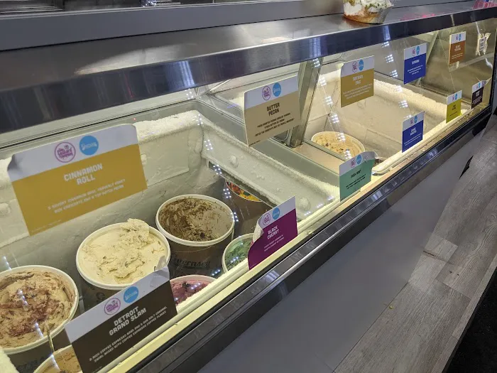JJ's Custard Co. Picture 2