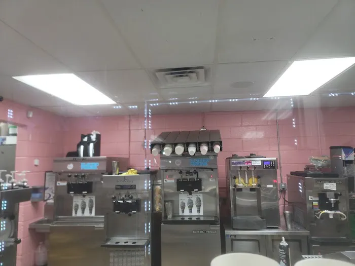 JJ's Custard Co. Picture 6