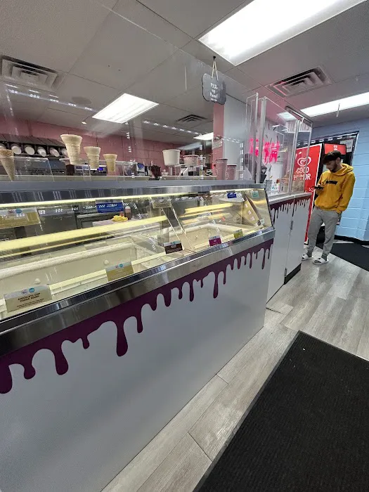 JJ's Custard Co. Picture 7