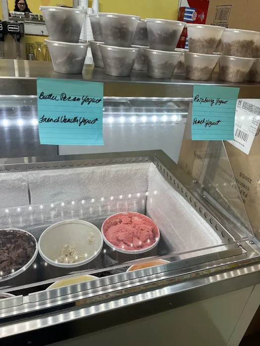 Vicky's Ice Cream Picture 1