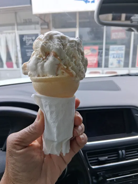 Vicky's Ice Cream Picture 4