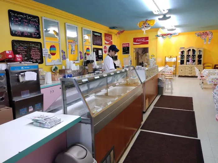 Vicky's Ice Cream Picture 6