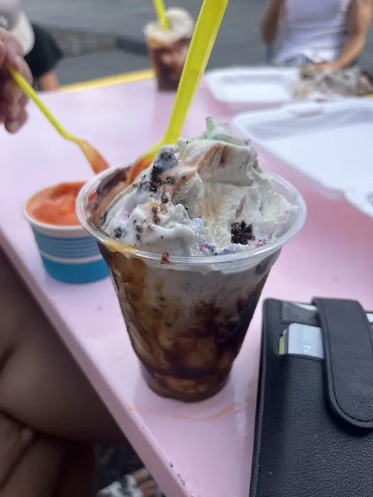 Sweet B’s Ice Cream Picture 1