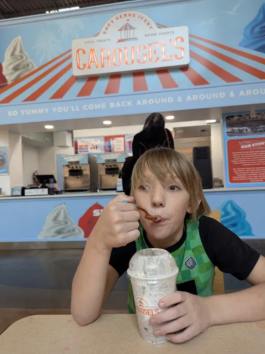 Carousel's at GLC Outlets Picture 6