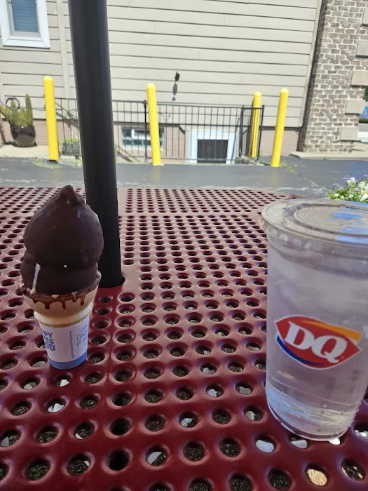 Dairy Queen Store Picture 1
